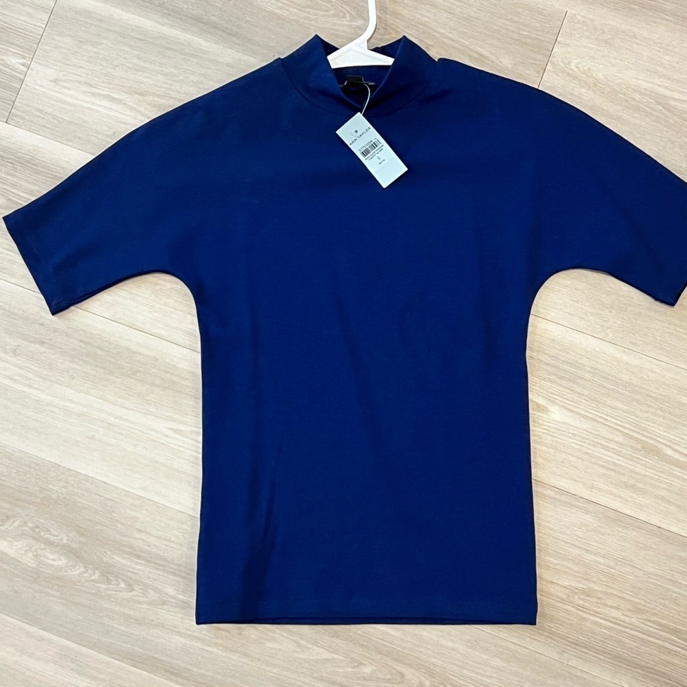 Ann Taylor NWT - Navy Short Sleeve shirt. Size S (petite). Good for work